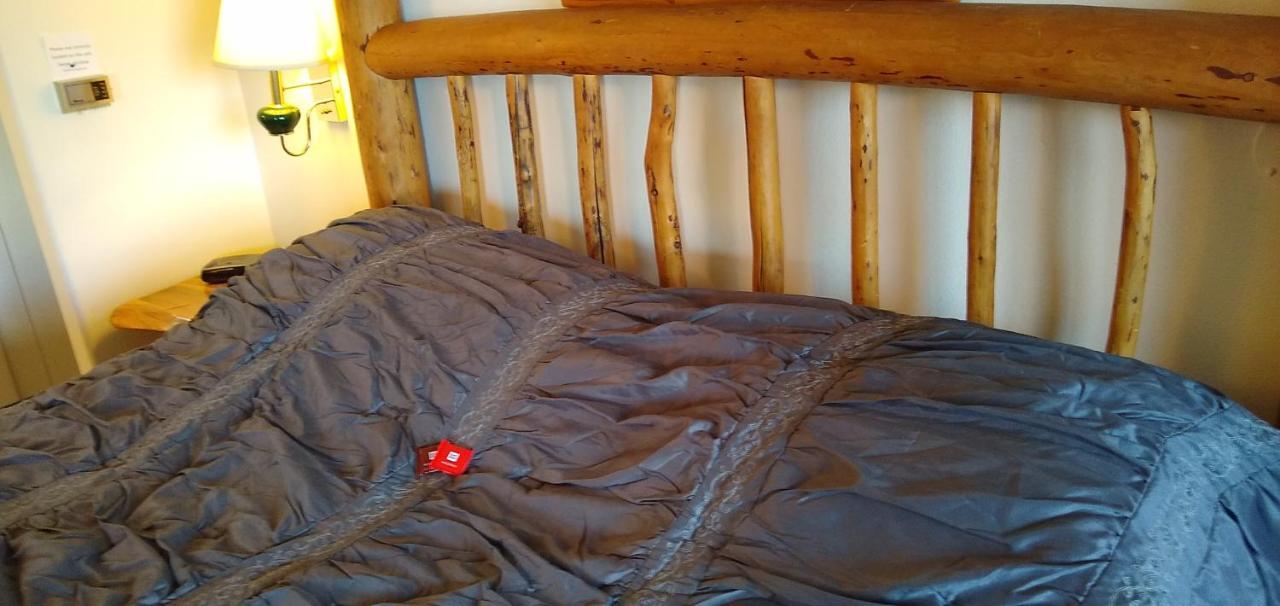 Ponderosa Motel Enterprise Экстерьер фото