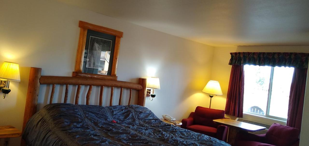 Ponderosa Motel Enterprise Экстерьер фото